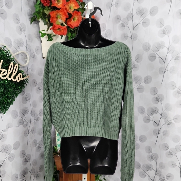 Aero Crop Striped Green Sweater - Picture 6 of 6
